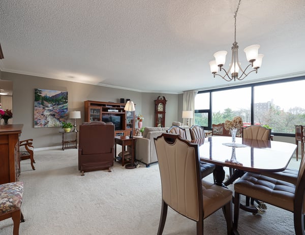 1300 Bloor Street #404, Mississauga, ON