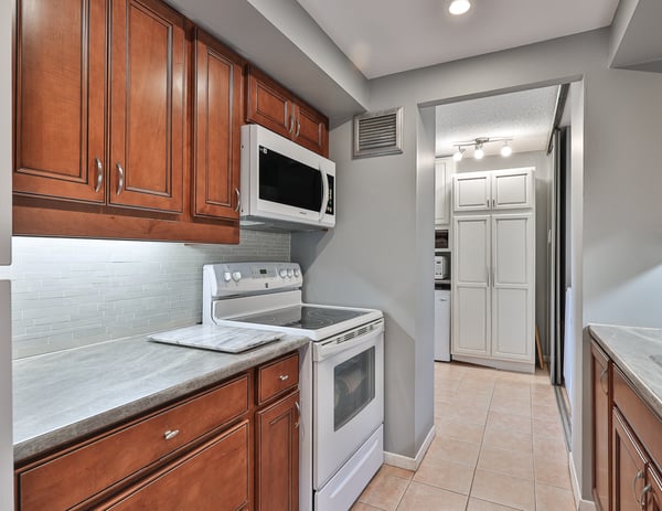 1300 Bloor Street #404, Mississauga, ON