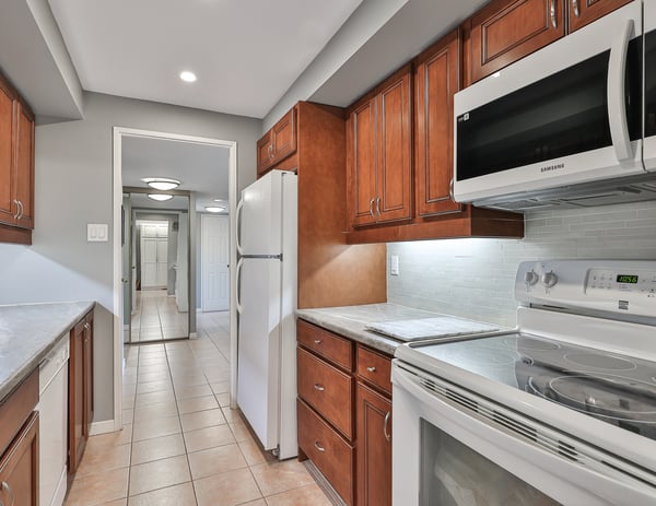 1300 Bloor Street #404, Mississauga, ON