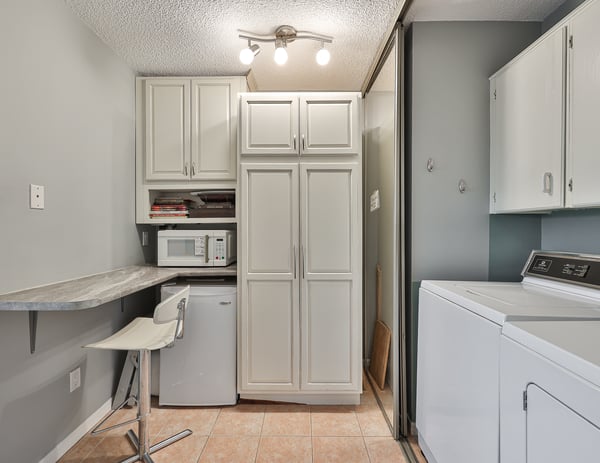 1300 Bloor Street #404, Mississauga, ON