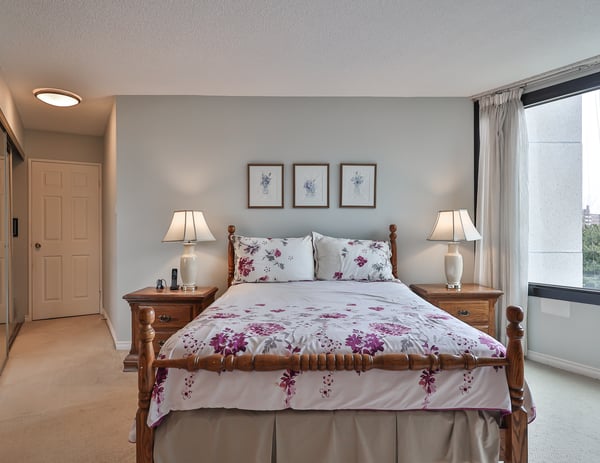 1300 Bloor Street #404, Mississauga, ON