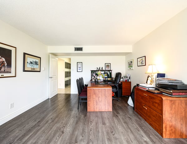 1300 Bloor Street #907, Mississauga, ON