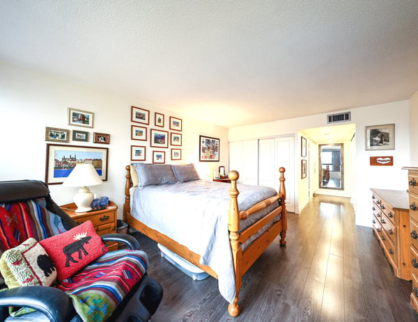 1300 Bloor Street #907, Mississauga, ON