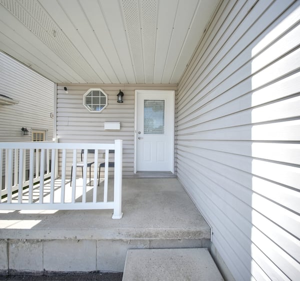 77 Clarke St. N, Woodstock, ON