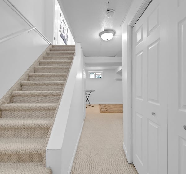 77 Clarke St. N, Woodstock, ON